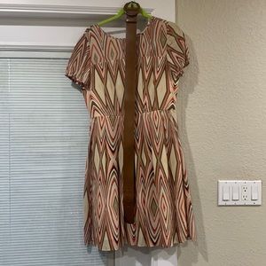 Earth tones business casual dress